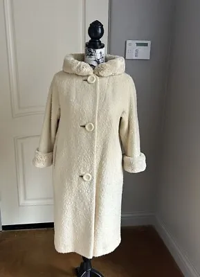 Vintage 60’s Women White Camel Hair Swing Coat Sz M L Wool Fur Collar • $168