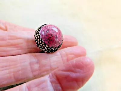 VTG Gold Tone W/Pink Marble Like Adjustable  Ring Size 6 • $4