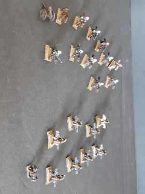 Vintage Lot Of 21 Lead Metal Soldiers See Photos  • $11.99