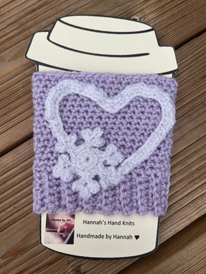 £6 • Buy Hand Made Crochet Coffee / Tea / Iced Drink Cup Cozy - Lilac Snowflake Design ❄️