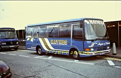 ORIGINAL 35mm BUS SLIDE 11027- Maynes  COASTER/CAETANO V888GSM  Aberdeen 2.10.00 • £3.60