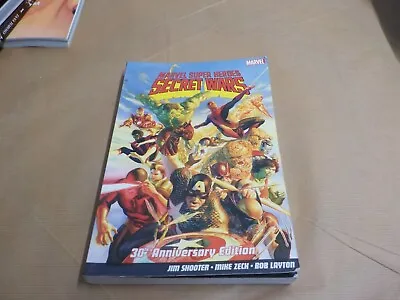 Marvel Super Heroes Secret Wars 30th Anniversary Edition Graphic Novel. • £9.98