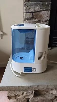 Vicks V750 Warm Mist Room Humidifier 1.0 Gallon Capacity • $19.99