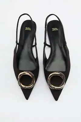 $59 • Buy Zara NEW EMBELLISHED FLAT SHOES , Size 8 (4 Photos)
