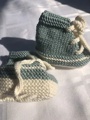 £2 • Buy Hand Knitted Baby Shoes In Merino Wool (3-12 Months)