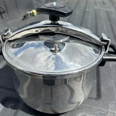 Fagor Vitro Induction Stainless Pressure Cooker Screw Down 8l • $69.95