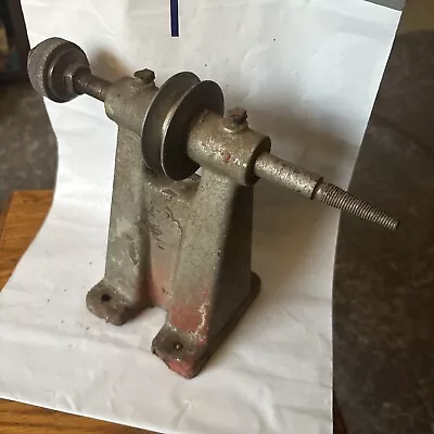 Vintage Millers Falls 125 Bench Top Belt Driven Grinder Polishing Wheel Arbor • $55