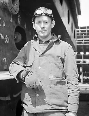 1943 Shipyard Steam Fitter Baltimore Maryland Old Photo 8.5  X 11  Reprint • $13.58