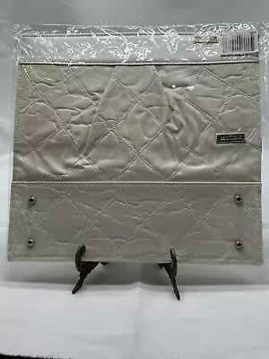 Miche Bag Cover Cream Color • $10