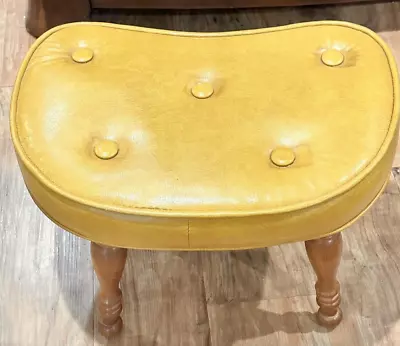 Mid Century Modern Kidney Shaped Gold Vinyl Foot Stool Button Tufted 17.5x 11.5  • $99.99