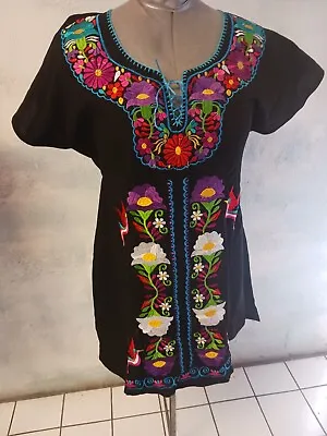 Vintage Oaxacan Traditional Mexican Lavish Embroidered Birds Dress Sz M • $12.99