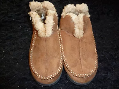 Wishcotton Men's Microsuede Fuzzy Warm Fleece Lining Moccasin Slippers Cozy  11 • $9