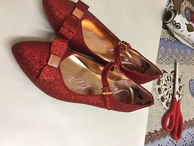 £15 • Buy Wizard Of Oz Dorothy Ruby Sequin Slippers/ Shoes Fancy Dress Size 3 