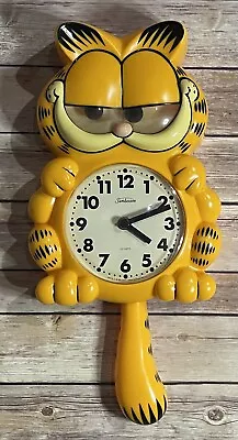 Vintage RARE 1978 1981 GARFIELD Sunbeam Wall Clock Swinging Pendulum Tail WORKS! • $34