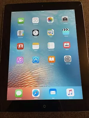 Apple IPad 2 9.7in 16GB Wi-Fi Tablet - Black / Silver • £0.99