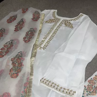 Pakistani White Dress • £22