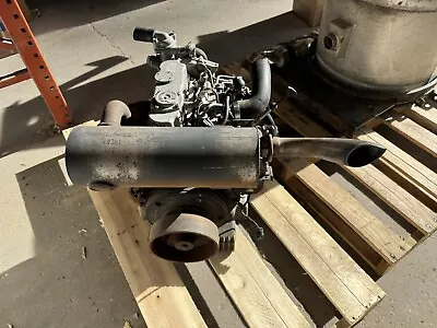 Used Kubota 3 Cylinder Diesel Engine/model D722 W/30 Gallon Fuel Tank And Pump • $500