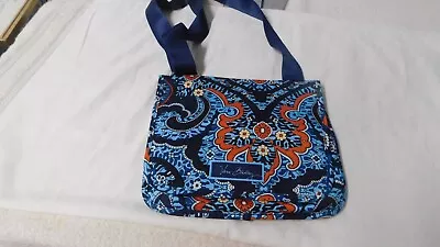 Vera Bradley Lighten Up Small Mailbag Crossbody Maarakesh EUC • $15.99