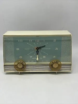 $74.99 • Buy Vintage Rare MCM Philco Model K777-124 Vacuum Tube Clock AM Radio Decor Read