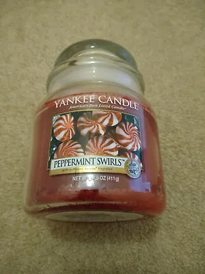 Yankee Candle - Peppermint Swirls  - Medium Jar - Rare - Used • £10