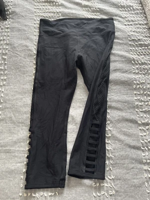 $30 • Buy Lorna Jane Tights Xl
