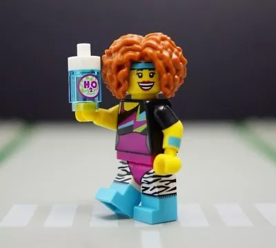 Lego Minifig 71018 Minifigure Series 17 No.14 Dance Instructor (H2O Bottle) NEW • $10.50