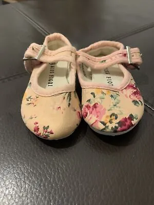 Miss Fiouri Baby Girl Shoes Size 4 New • £3