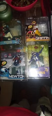 McFarlane Lot Of 4 NFL Figures • $27.20