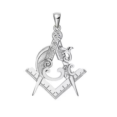 Masonic Freemasonry Ladies Gift Silver Detailed Pendent • £14.39