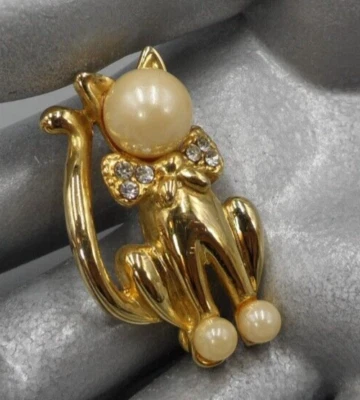 $12 • Buy Mid Century Vintage Cat Brooch Faux Pearl Crystal Bow Gold Animal Figural 1.5 