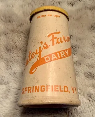 Estey’s Farm Dairy-Springfield Vermont-1950-Waxed School Milk 1/2 Pint With Cap • $8.99