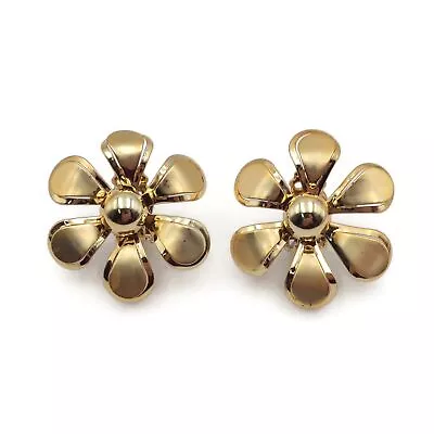 Vintage Gold Tone Smooth And Matte Finish Daisy Flower Clip On Fashion Earrings • $16.99