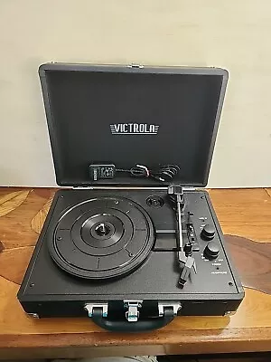 Victrola Record Player Pre-Owned 3 Speed Bluetooth Priority Shipping  • $15