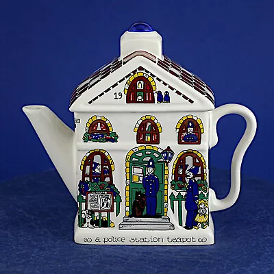 Novelty Wade English Life Police Station Collectors Teapot - 16cm/6.25  High • £9.99