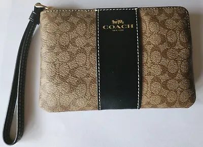 BRAND NEW ****Coach  Corner Zip Wristlet In Signature Canvas KHAKI BLACK***** • $89