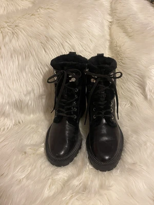 $60 • Buy Zara Sz 9 Boots Moto Motorcycle Combat Biker Chunky Sole Lace Up Fur Lined 40 EU