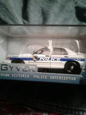 MacGyver Ford Crown Victoria Police Interceptor 2003 1/43. • $33.99