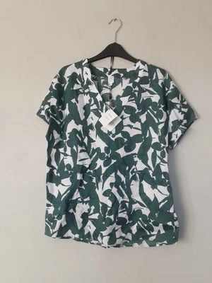 $23.72 • Buy John Lewis & Partners Abstract Floral V Neck Top  100%  Linen  Size 10 Green 