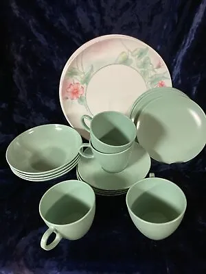 VINTAGE Dinnerware Melamine/Melmac 20 Pc Set Blue Floral • $19.99