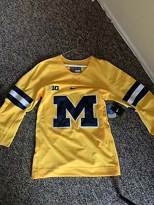 Nike Michigan Wolverine Hockey Replica Jersey Yellow Maize Men’s Small Brand New • $85