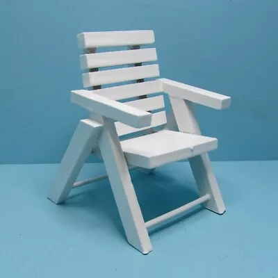 Dollhouse Miniature Wood Outdoor Table Chair In White CLA10433 • $7.64