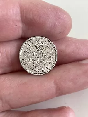 Great Britain - Queen Elizabeth II 6d / Sixpence 1962 Copper-Nickel Coin • £0.89