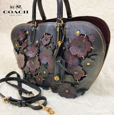 COACH Dakotah Satchel With Linked Tea Rose Ol/Black Glovetanned Leather 10505 • £336.51