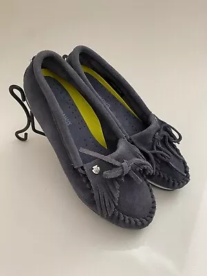 New Minnetonka 4309 Kilty Suede Slip On Moccasin Shoes Woman’s 7 • $17.95