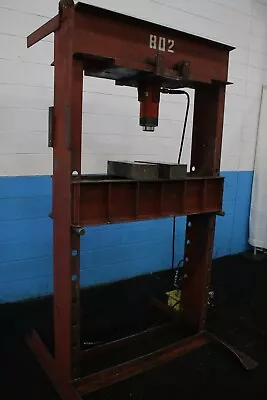 25 Ton Otc Hydraulic H Frame Press: Yoder #74819 • $4250