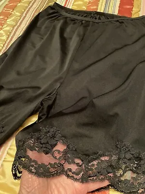 Vintage 1970’s Wonder Maid Molded Magic Black Petti- Pants Silky NYLON Lace 8 • $18.99