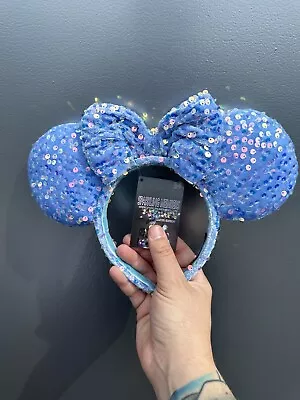 $1.99 • Buy Sparkling Dreamers Blue Velvet Sequin Mouse Ears With Matching Bow