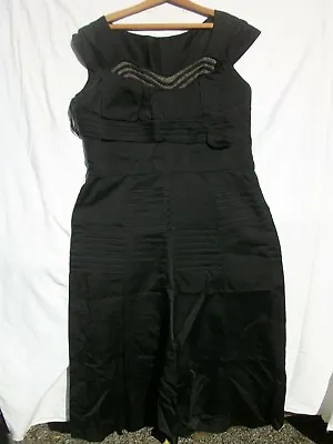 Vintage Black Dress Side Zipper Estate Find • $23.99