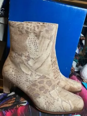 Ladies Lotus  Boots. Size 4.  Zambese Camel Zoo Print 3  Heel New Boxed • £10