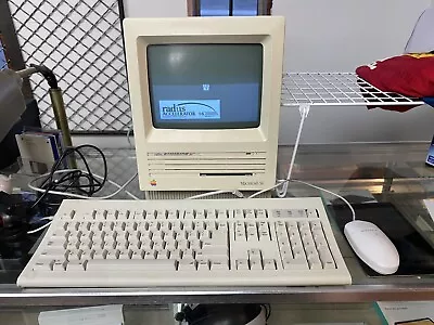 Apple Macintosh SE M5011 W/ Keyboard Mouse 4MB RAM-20MB HDD • $102.50